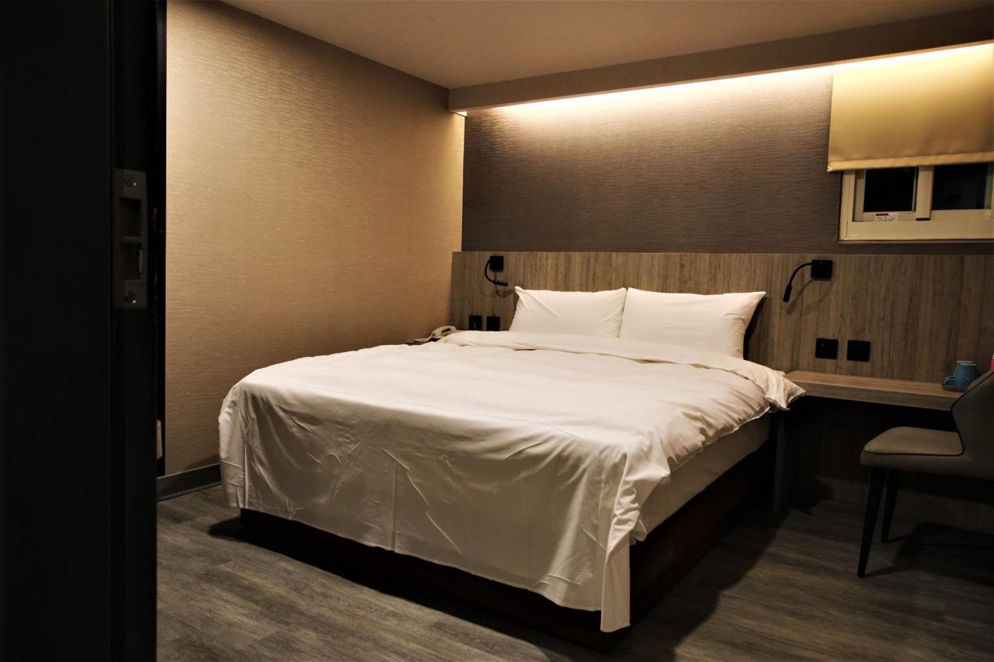 Golden Home Hotel Taipei Exterior foto